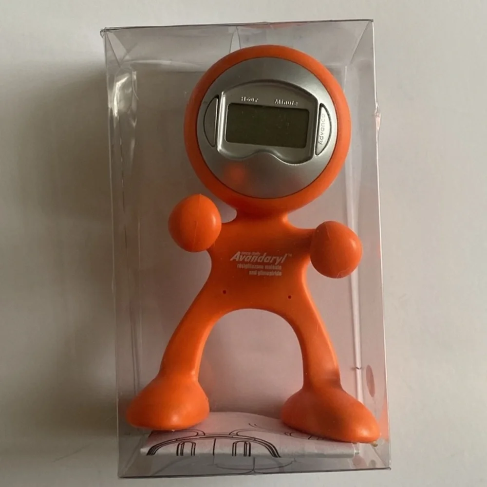 VTG 1990’s Y2K Digital Clock Head Gummy Space Men Set Orange Silver NWT 4 Inch